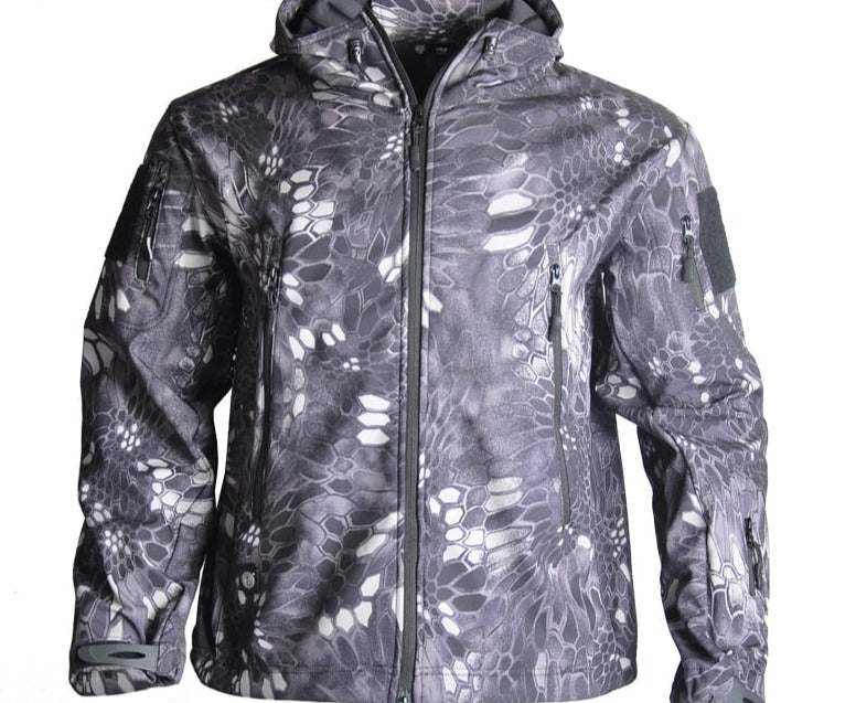 Warme Softshell Herrenjacke im Militärstil, winddicht & wasserdicht, perfekt für Herbst & Winter Outdoor.