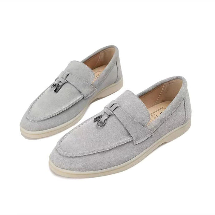Vorderansicht des Vivianne Unisex Slippers. Modische, leichte Sommerschuhe für Damen & Herren, sehr bequem.