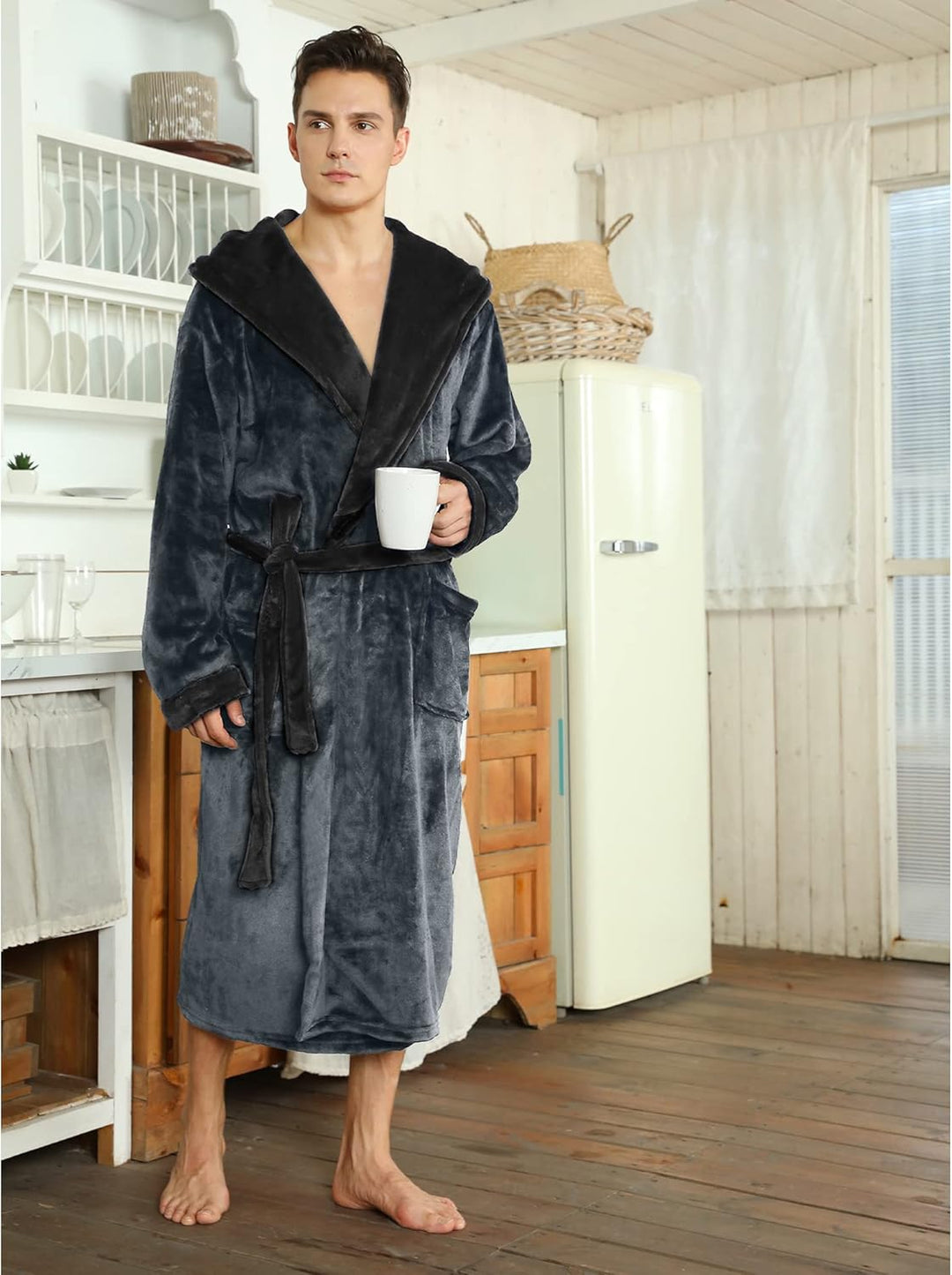 Herren Bademantel für den Winter, saugfähig und super weich.