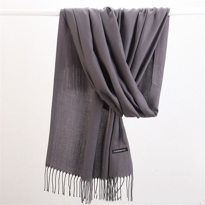 Warmer Pashmina-Winterschal für Damen. Ein vielseitiges und stilvolles Winter-Accessoire.