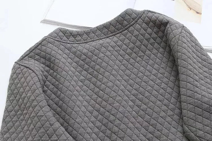Modischer Damen Plus Size Cardigan, kariertes Design, für Komfort das ganze Jahr.
