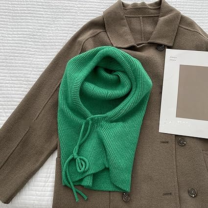 Unisex Winter-Halswärmer mit Kapuze, kuschelig warm und stylisch für Kälteschutz im Outdoor.