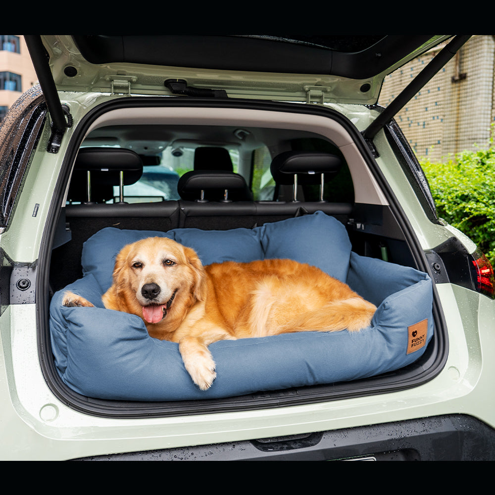 Autositz für Hunde, einfach zu installieren auf dem Beifahrer- oder Rücksitz.