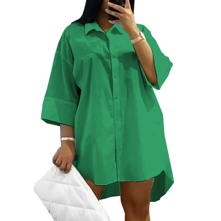 Lockeres Damen Freizeit-Hemdkleid in Übergröße, bequem und knielang, ideal für Frühling und Sommer.