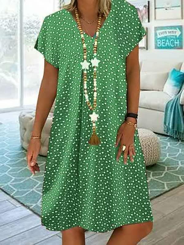 Schönes, luftiges Damenkleid, ein farbenfrohes Sommerkleid, ideal für Spaziergänge, Urlaub und warme Tage.