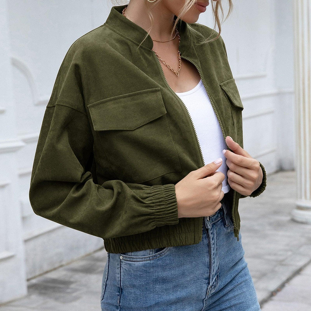 Funktionale Damen-Herbstjacke: Wind- und wasserabweisend. Ideal für kühle Tage im Frühling und Herbst.