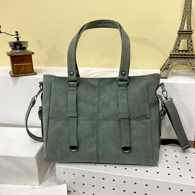 Klassische schwarze Damen Umhängetasche, große Schultertasche mit stilvollem Retro-Design.