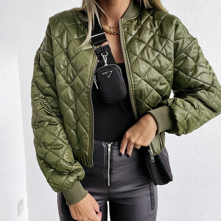 Unisex-Herbstjacke mit modernem Schnitt, ideale Übergangsjacke für alle Jahreszeiten.