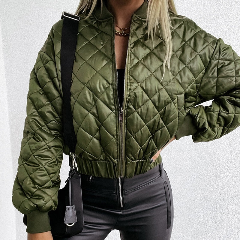 Modische Unisex Herbstjacke für Damen & Herren, ideal als stilvolle Übergangsjacke.