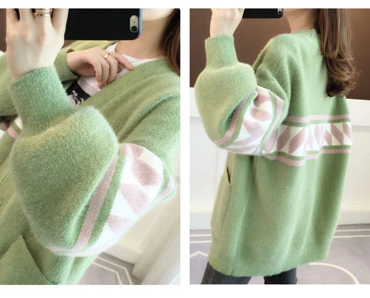 Herbst-Winter Damenmode: Kuscheliger Pullover in Übergröße, gestrickt für Wärme & Wohlbefinden.