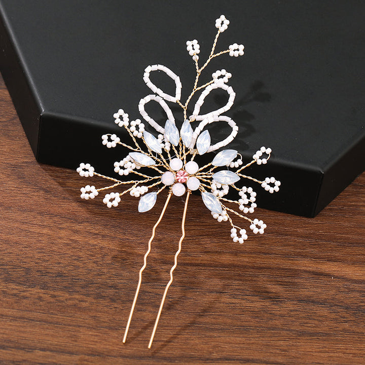 Glänzende Strassblumen & Perlen auf Braut Haarnadeln, hochwertiger Haarschmuck für einen unvergesslichen Tag.