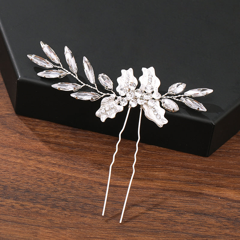 Zarte Perlen-Haarnadeln für Bräute, mit kunstvollen Strass-Blumen verziert, stilvoller Haarschmuck für Frauen.