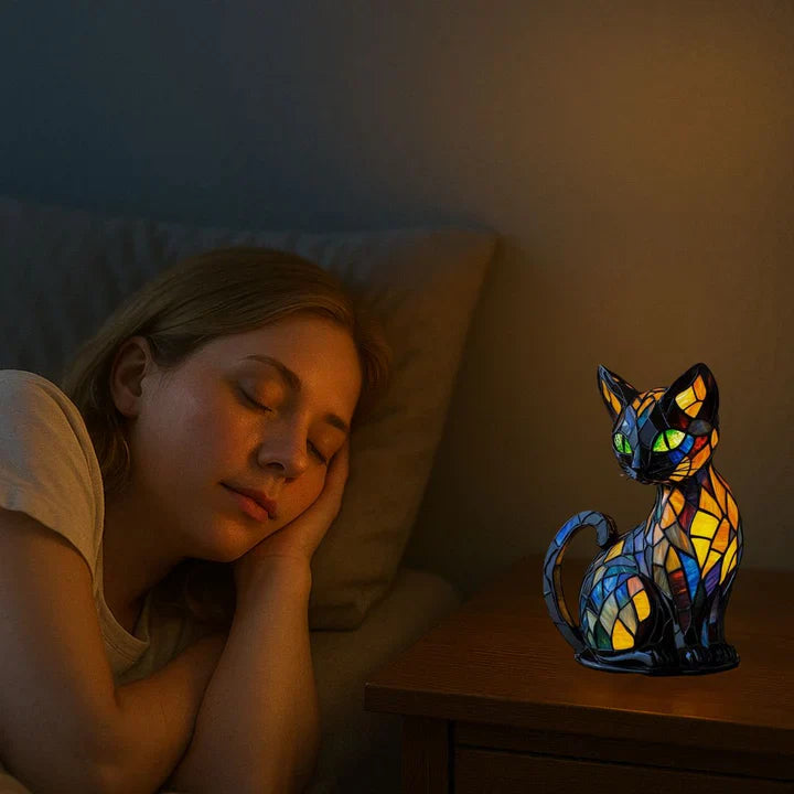 Perfektes handgefertigtes Geschenk für Katzenliebhaber: Buntglas-Katzen-Tischlampe mit LED-Beleuchtung.
