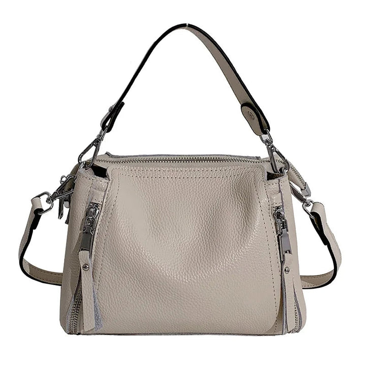 Vielseitige Damentasche für den Alltag. Geräumiger Shopper, ideal für Shopping & Büro.