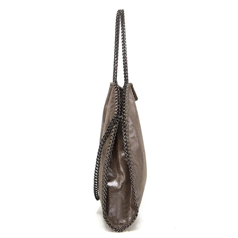 Elegante Damen Luxus Schultertasche mit Kette, weich im Griff, stilvolles Accessoire für Komfort & Chic.