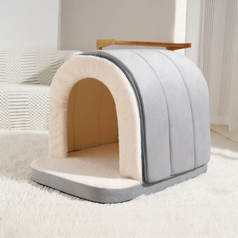 Geborgenes Höhlenbett für Haustiere, weich und warm. Optimaler Schlafplatz für Hunde & Katzen.