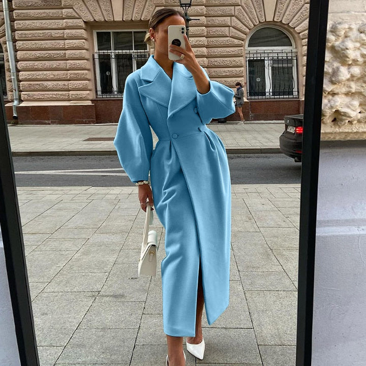 Damen Oberbekleidung: Eleganter langer Business-Mantel, ideal für Herbst- und Frühlingsmode.