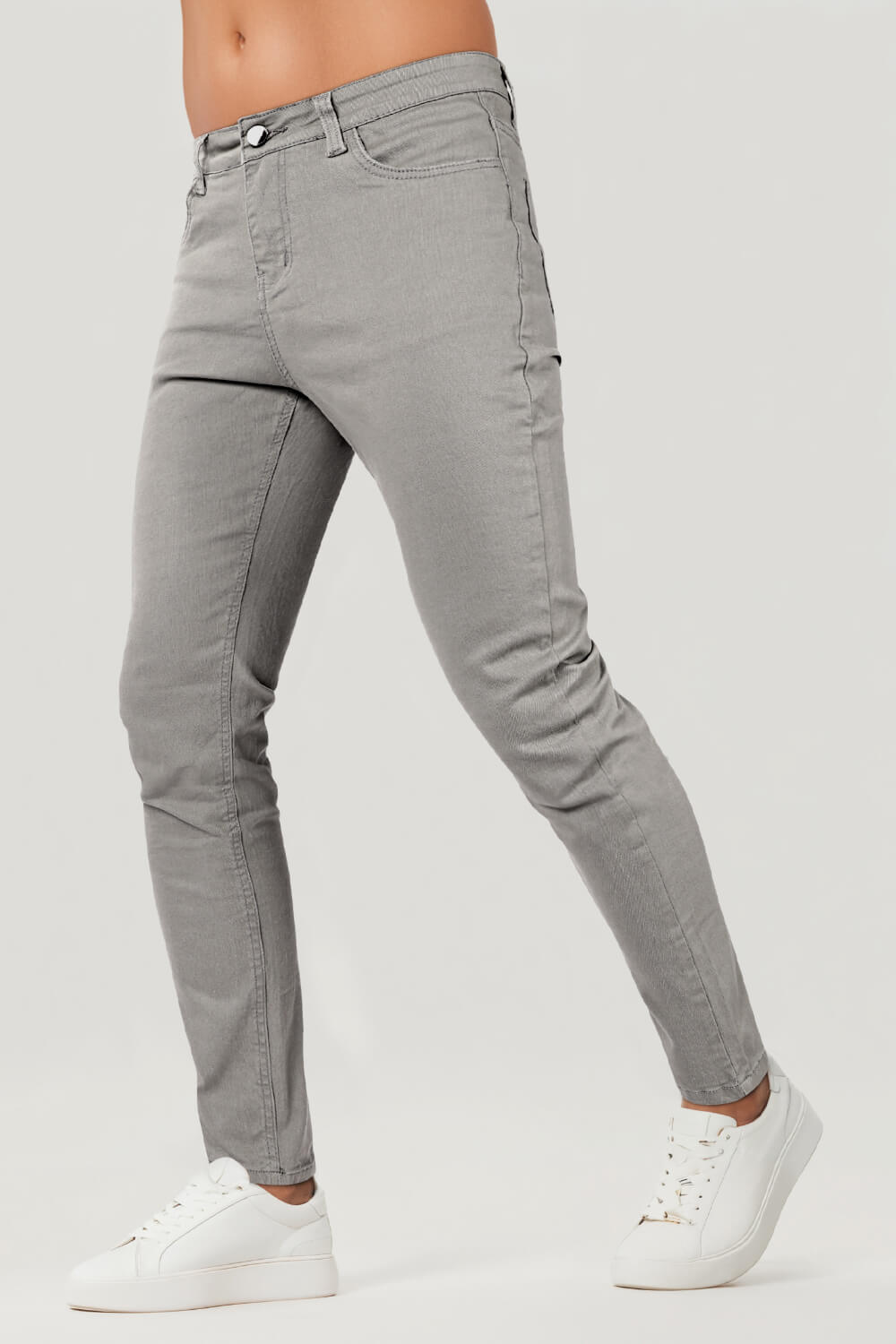 Modische hellgraue Herren Slim Fit Jeans. Komfortable, schmale Jeans für einen modernen Freizeit-Look.
