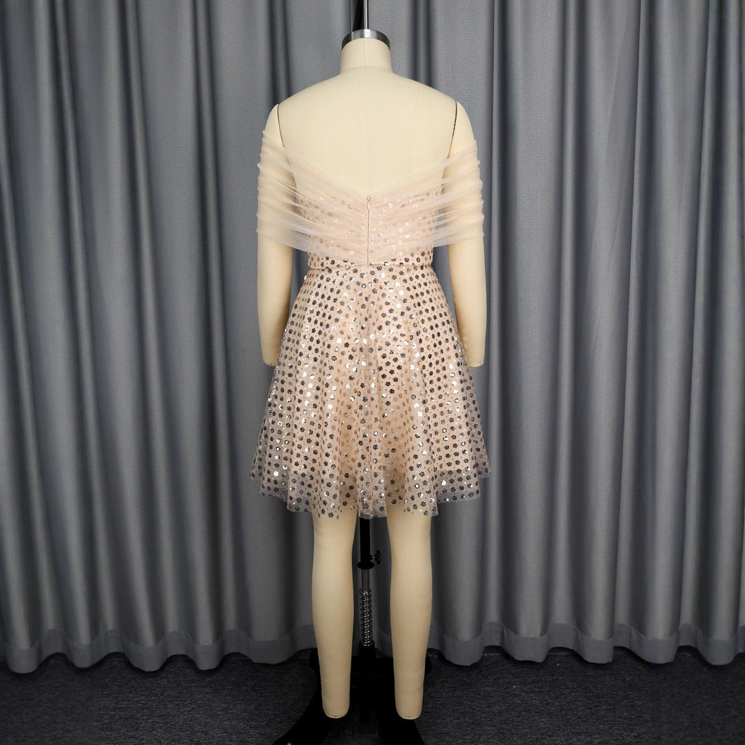 Damen Paillettenkleid in Hellrosa, figurschmeichelnd, mit zartem Tüll-Overlay. Edles festliches Kleid für Feiern.