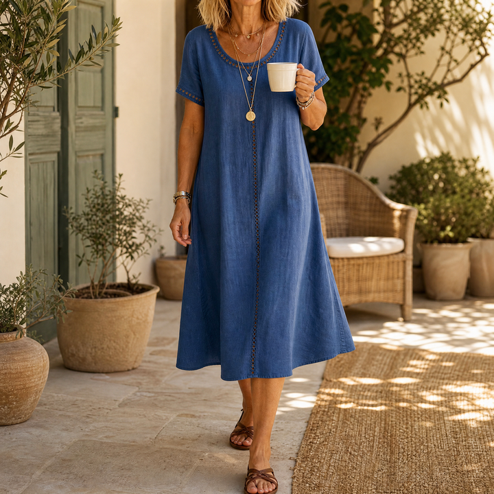 Kurzärmeliges A-Linie Midikleid für Damen. Mit zarter Lochstickerei; leichtes, stilvolles Sommer-Urlaubskleid.