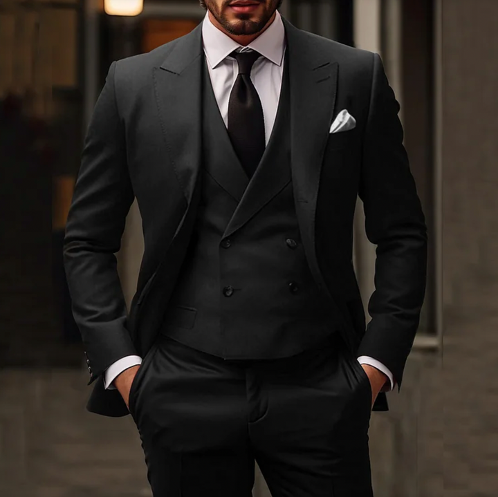 Herren 3-teiliger Anzug: elegantes Sakko, Weste & Hose. Perfekt für Business & formelle Anlässe. Stilvolle Herrenmode.
