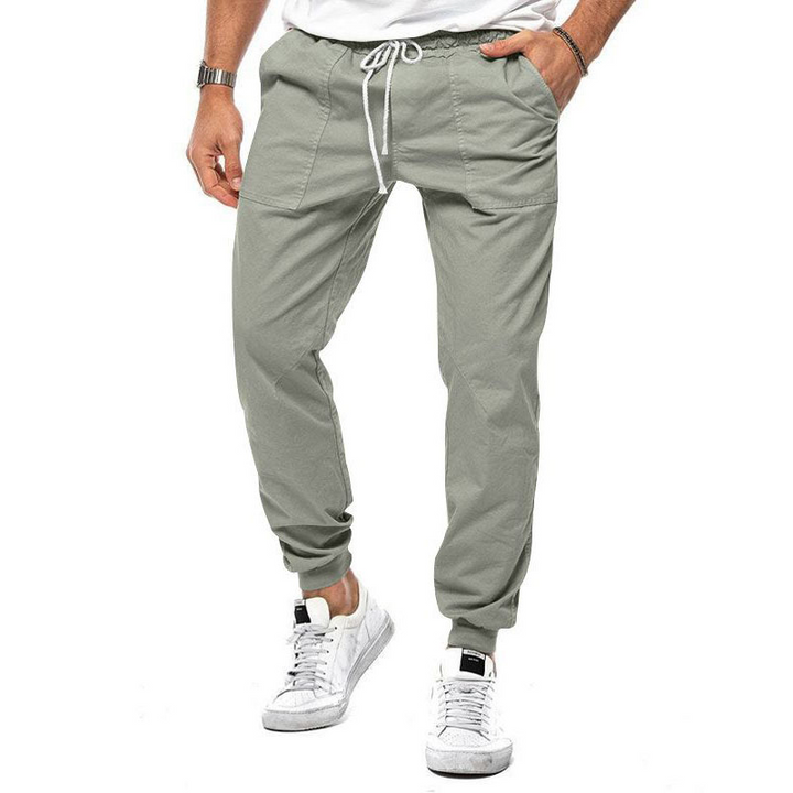 Vielseitige Herrenhose, flexibel & komfortabel. Dein Must-have für den Alltag.