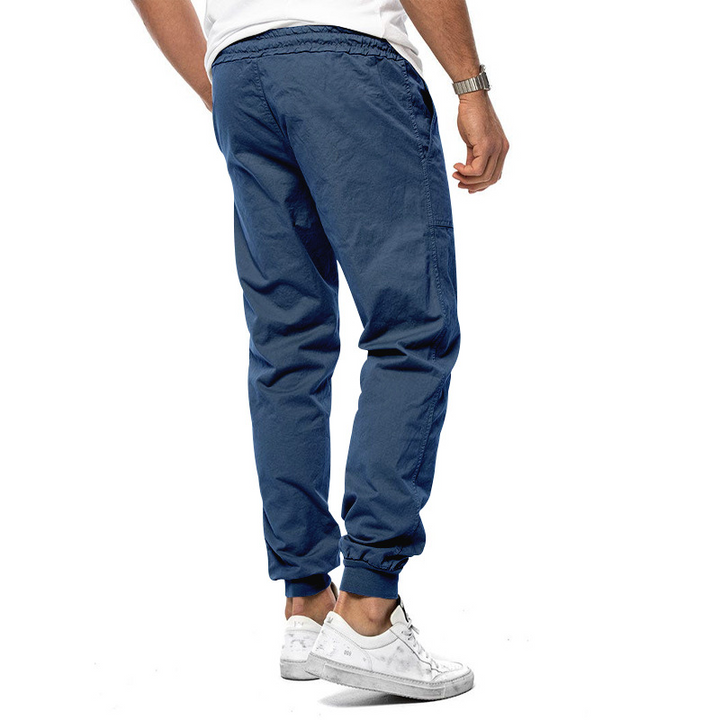 Komfortable Herrenhose, vielseitig, atmungsaktiv. Flexible Alltagshose für Männer.