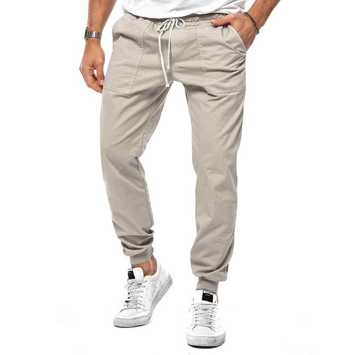 Flexible Herren-Freizeithose, hoher Tragekomfort, ideal für jeden Tag.