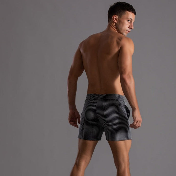 Herrenmode Bademode: Vielseitige Badeshorts, schnelltrocknend, slim fit, für Freizeit.