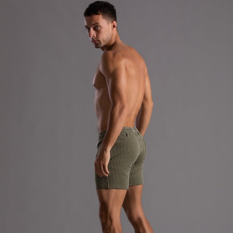 Sportliche Badehose Herren, blau, kurz, schnelltrocknend, vielseitig für Pool & Strand.