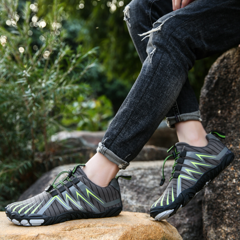 Herrenschuh, Barfuß-Stil, flexibel, ideal für Sport und entspannte Tage. Hoher Komfort.