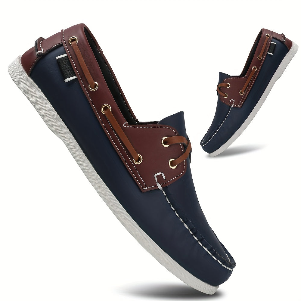 Elegante Herren-Slipper mit maritimen Akzenten, ideal als stilvolle Bootschuhe oder Sommerschuhe.