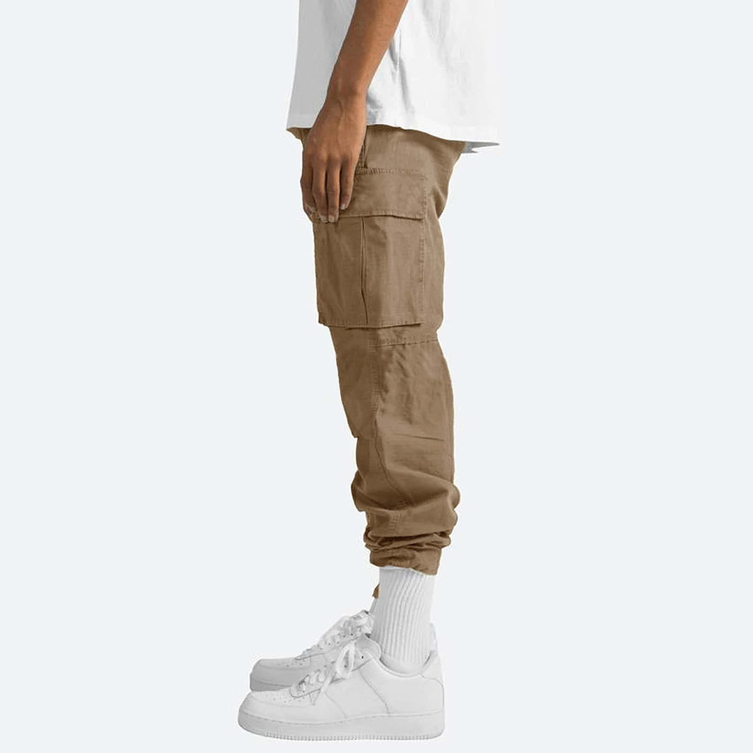 Herren Cargo-Hose Mason: Eine bequeme Arbeitshose im stilvollen Freizeit-Design. Mit vielen Taschen.