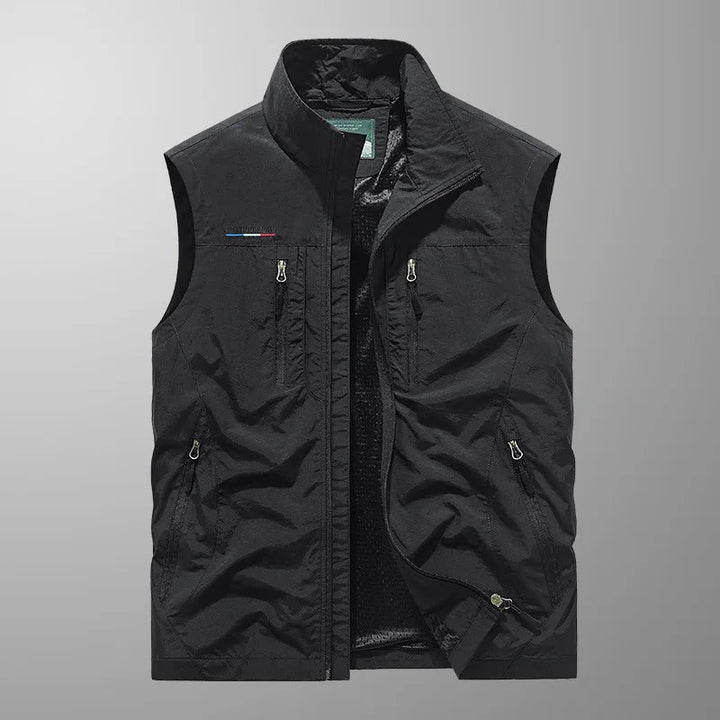 Praktische Herren Cargoweste mit vielen Taschen, perfekt als Angelweste oder Wanderweste.