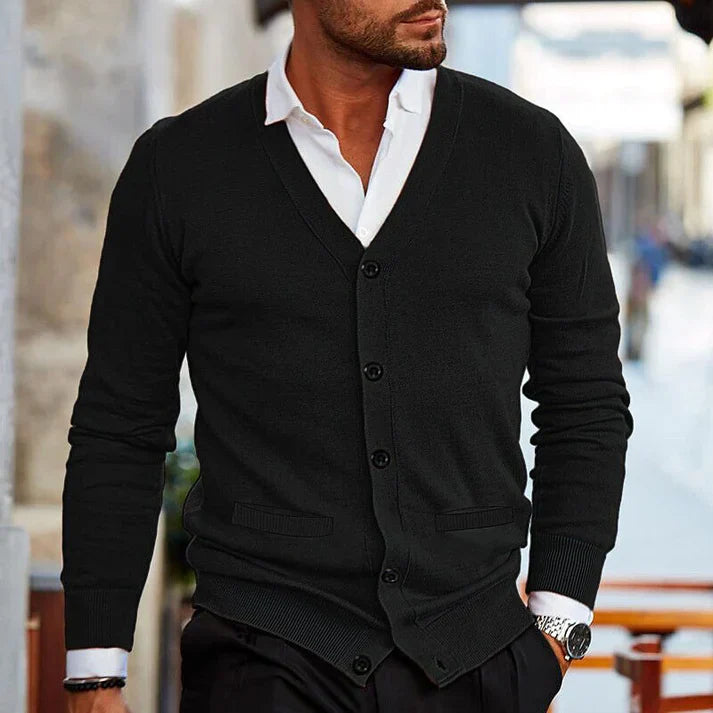 Herren Casual Cardigan aus Strick für Komfort & Stil. Zeitlose Strickjacke für den Freizeit-Look.