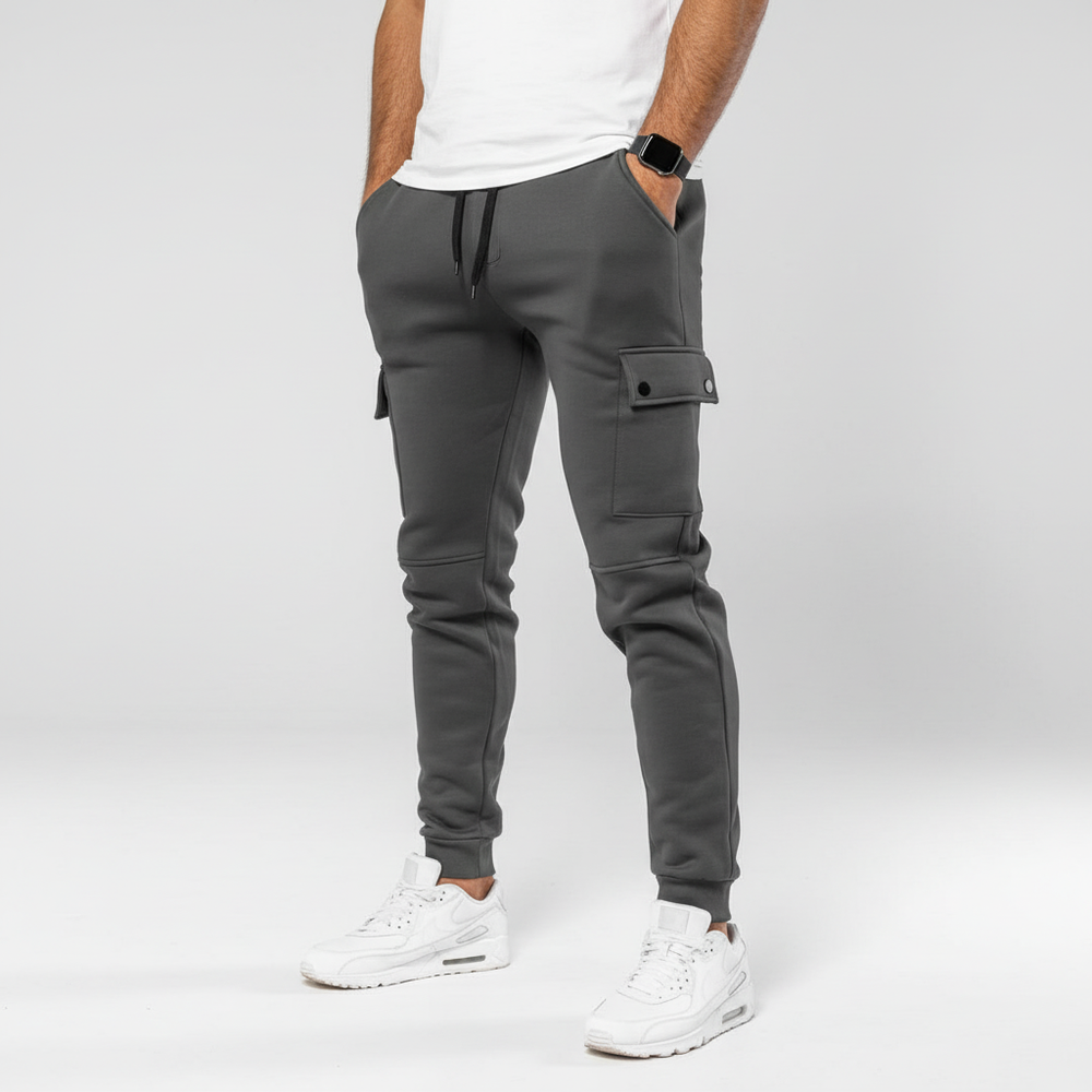 Moderne Herren Cropped Jogginghose für den Alltag, stylisch und komfortabel, aus weichem Material.