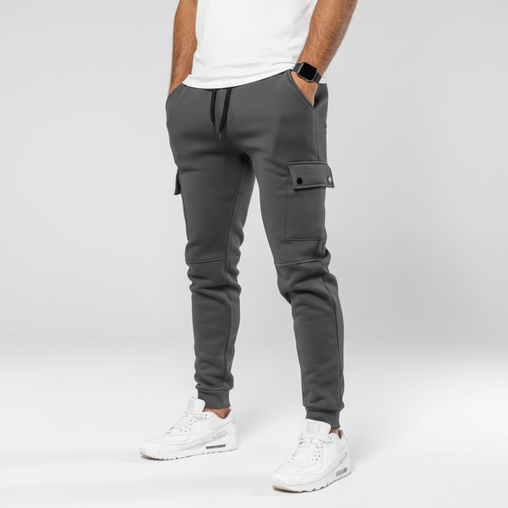 Moderne Herren Cropped Jogginghose für den Alltag, stylisch und komfortabel, aus weichem Material.