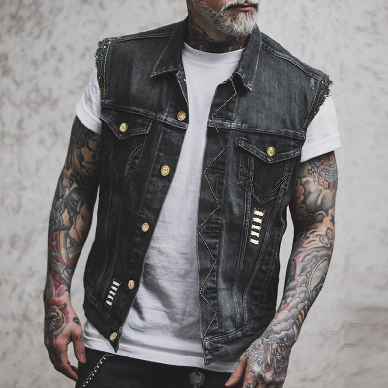 Ganzjährige Herren Denim Weste in Vintage-Optik. Lässige Herrenmode mit Revers, ideal für Streetwear-Outfits.