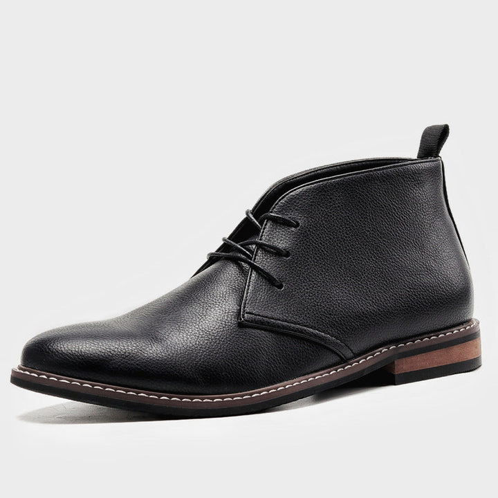 Zeitlose Herren Desert Boots mit robustem Design. Ideal als Komfortschuhe für den Alltag oder Business Casual.
