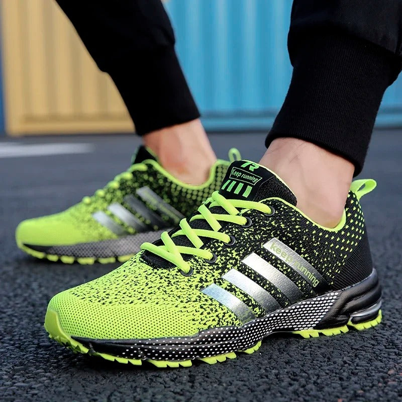 Ein Paar komfortable Herren-Laufschuhe in modernem Design; perfekt für Fitness, Laufen & tägliches Training.