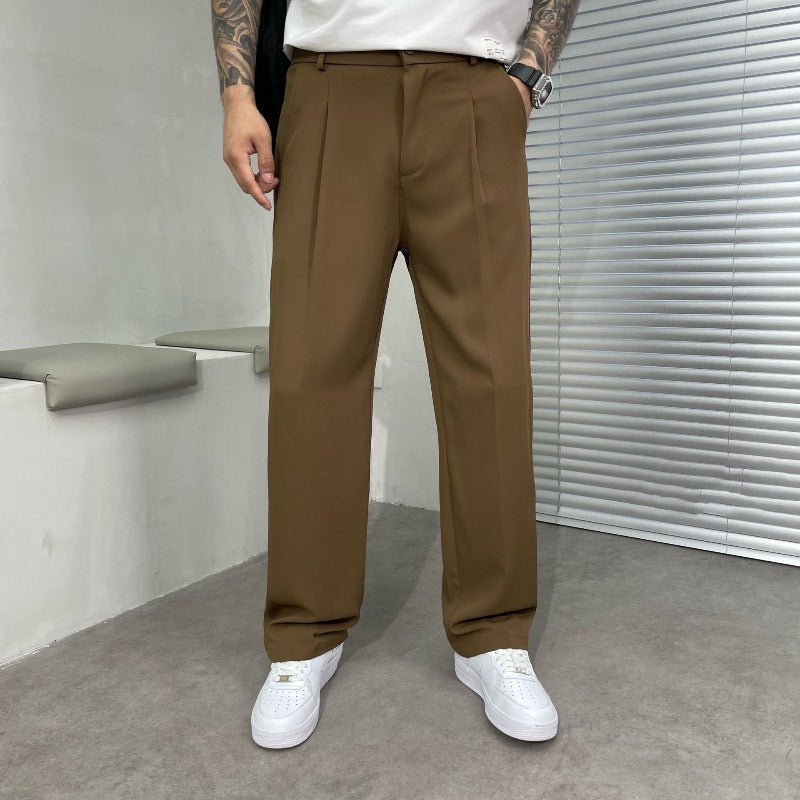 Herrenhose, elegant & bequem. Vielseitige Freizeithose, perfekt für stilvolle Herrenmode im Alltag & Freizeit.