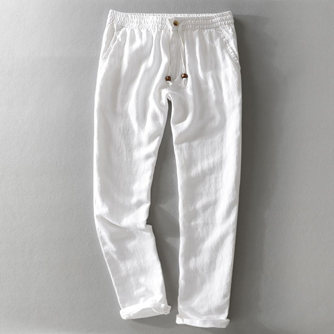Modische Herrenhose für den Sommer: knitterarm, elastisch und atmungsaktiv für hohen Komfort.