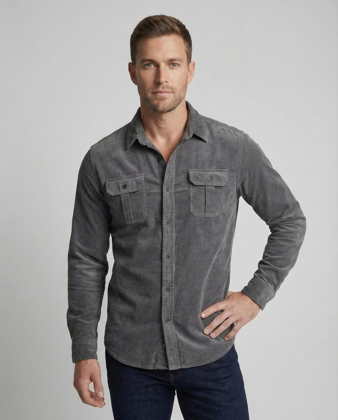 Strukturiertes Herren Freizeithemd, Vintage Charme. Slim Fit Langarm, ideal für Alltag & Übergangszeit.