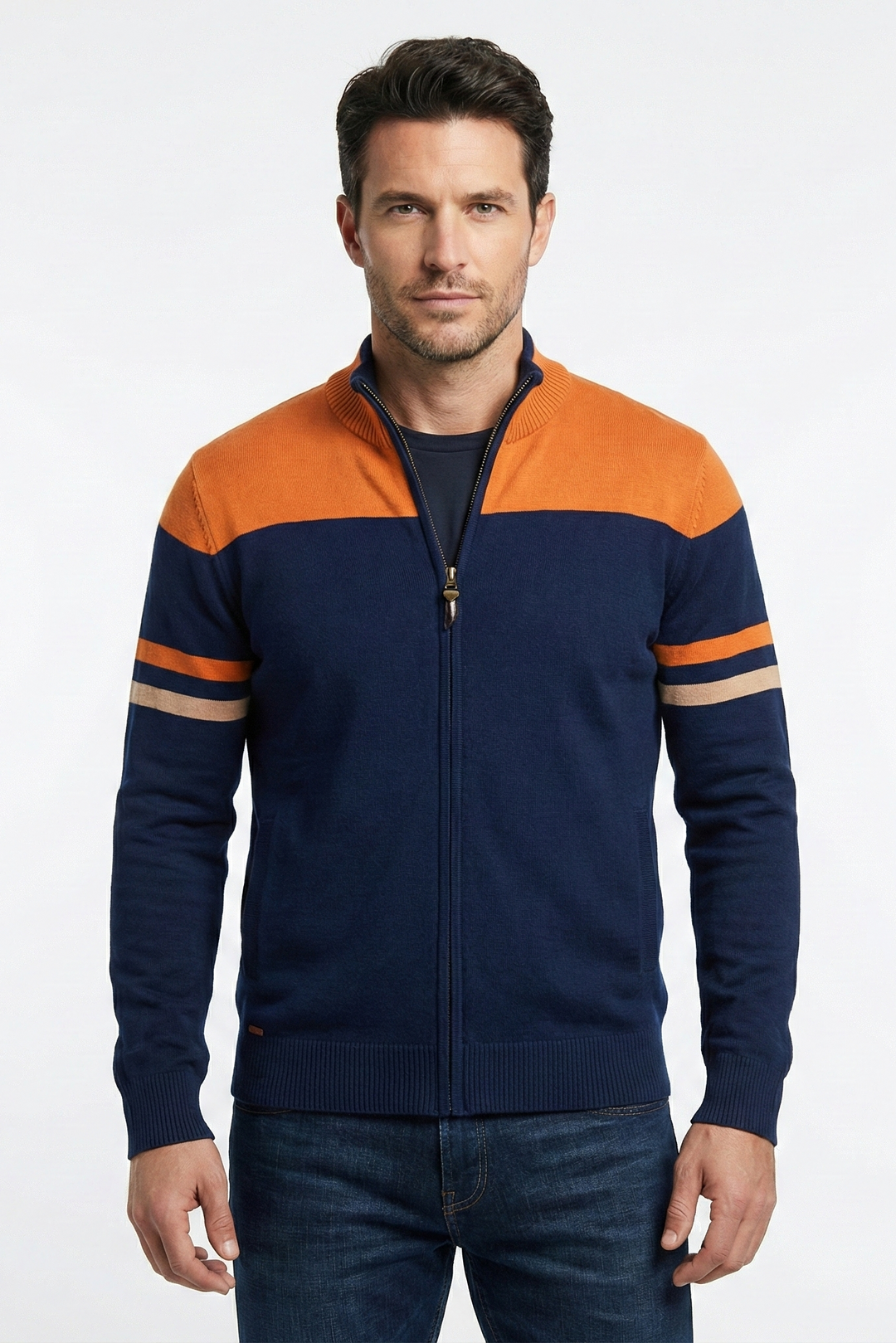 Herren gestreifte Trainingsjacke Gabriel mit stilvollen Schulterdetails. Sportlich & modern für Freizeit.