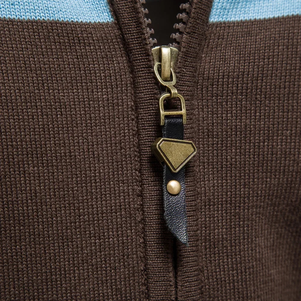 Moderne Herren Sportjacke Gabriel mit Streifen und auffälligen Schulterdetails. Perfekt für ein sportliches Outfit.