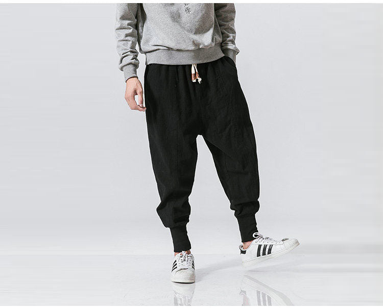 Stylische Haremshose für Herren, lockerer Schnitt, ideal für Freizeit & Urban Style.