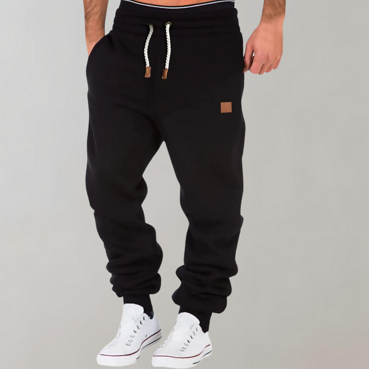 Herren Jogginghose, bequem & vielseitig für Freizeit, Sport oder zu Hause. Komfortable Männer Freizeithose.