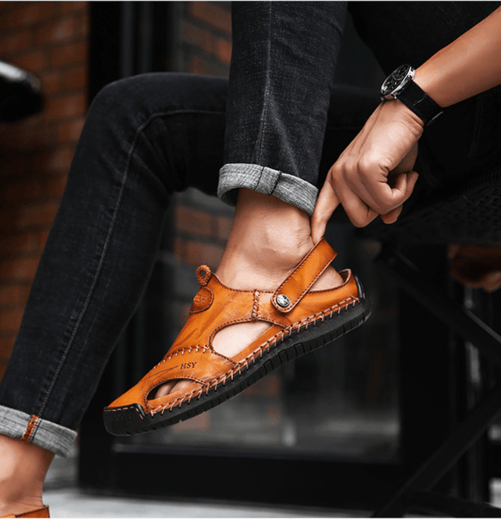 Stilvolle Herren Sandalen für den Sommer. Perfekte Komfortschuhe für entspannte Tage.