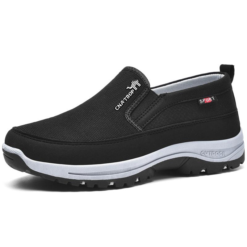Ganztägiger Komfort: Herren Slip-On John mit Fußgewölbestütze, atmungsaktiv und rutschfest. Der ideale Begleiter.