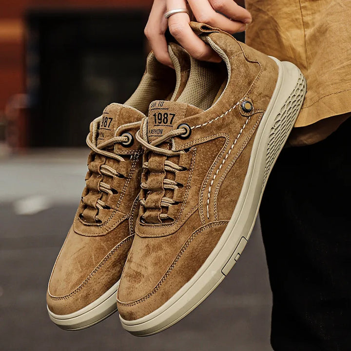Stylischer Herren Alltagsschuh in Braun; komfortabler Sneaker mit eleganter Note.